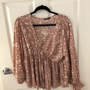 Printed and flowy blouse - NEVER WORN
